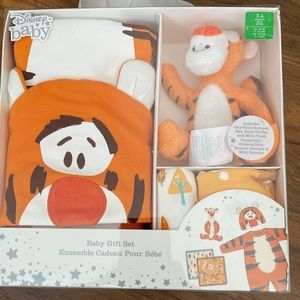 Disney Baby Tigger gift set 3-6 months